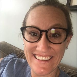 Meet your Posher, Abby